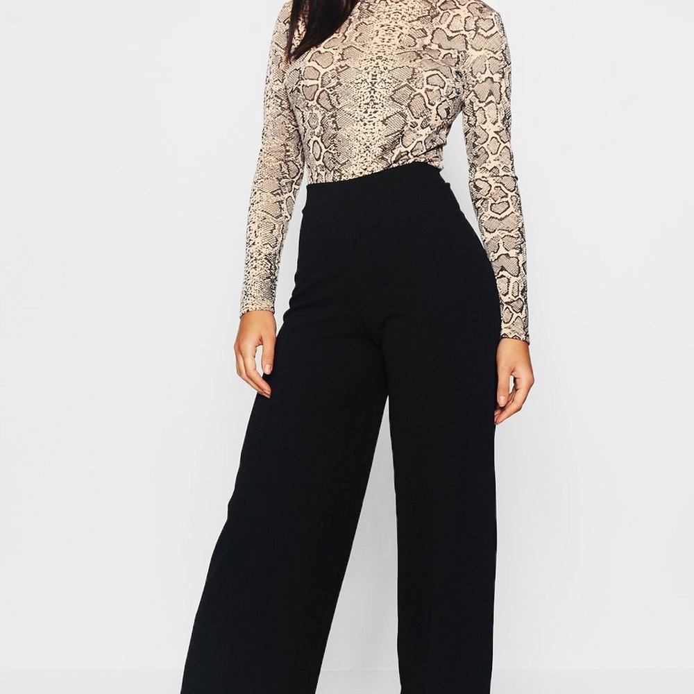 Crepe wide leg trousers